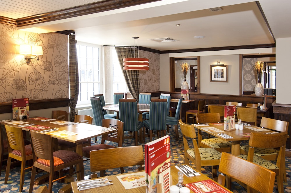Premier Inn London Dagenham 34/54