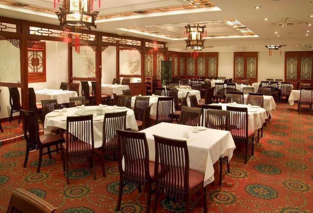 Red Lion Inn & Suites 55/69