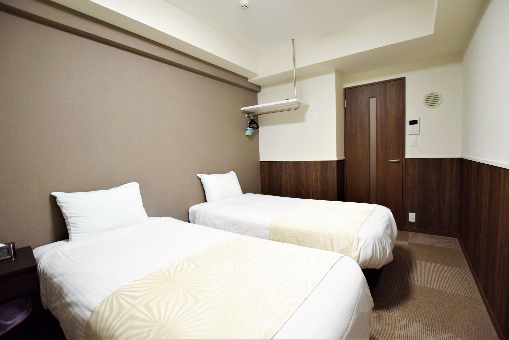 STANDARD, TWIN BEDS