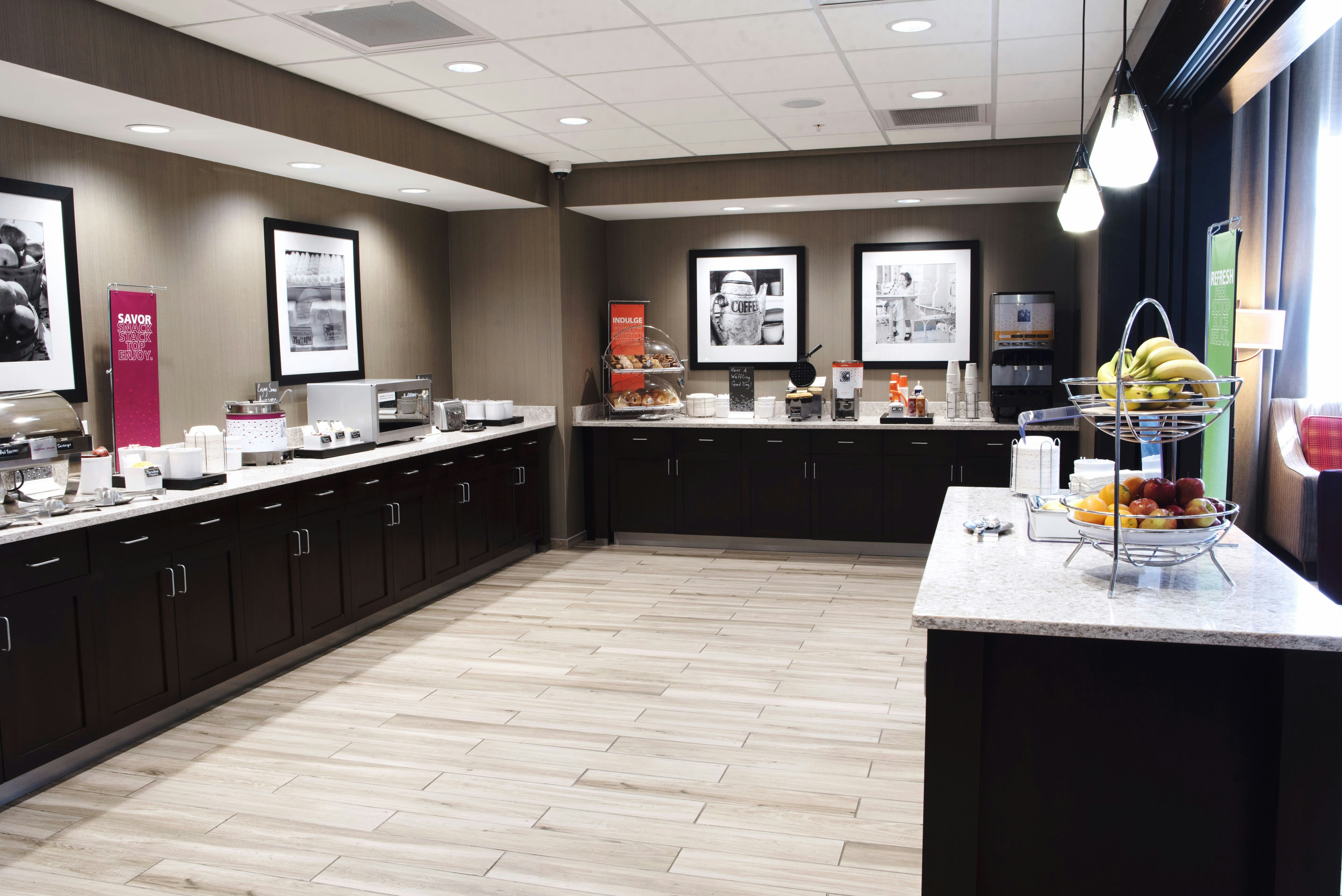 Hampton Inn Des Moines Urbandale 36/44