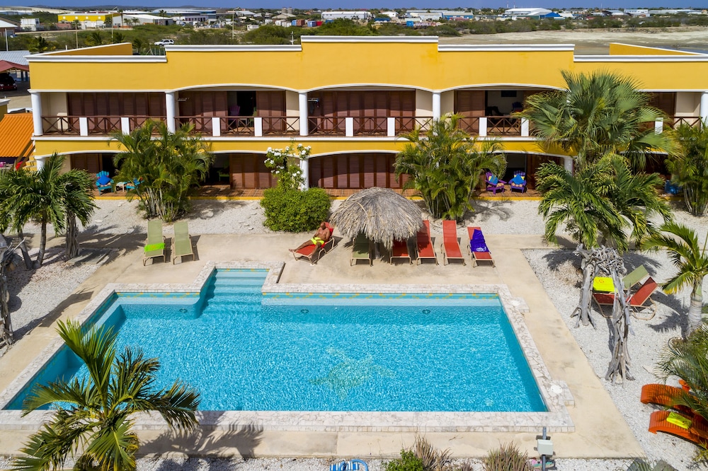 Djambo Apartments - Adults Only 3/48
