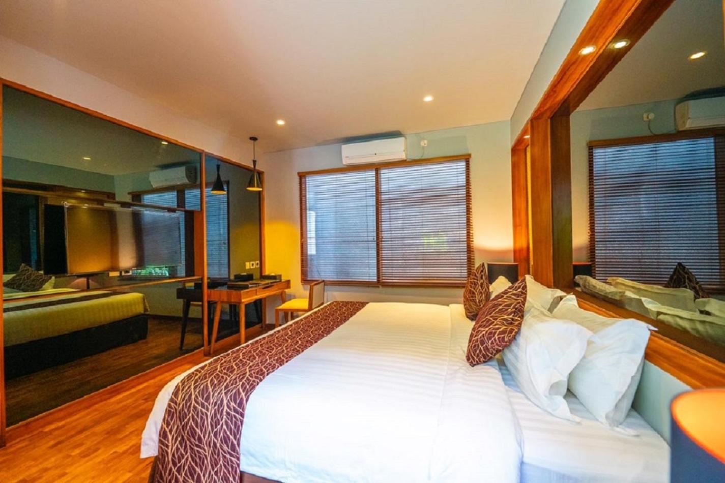 2 Bedrooms, Villa, King and Twin Beds
