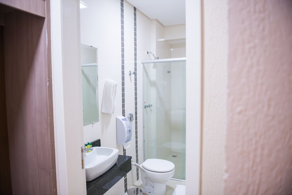 Standard, Triple, 1 Double and 1 Single Bed, Iguassu Express Hotel 5/8