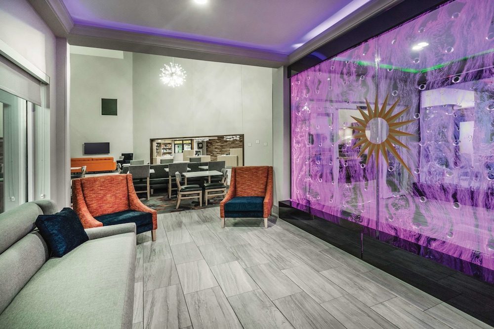 La Quinta Inn & Suites by Wyndham Chattanooga-Hamilton Place 14/45