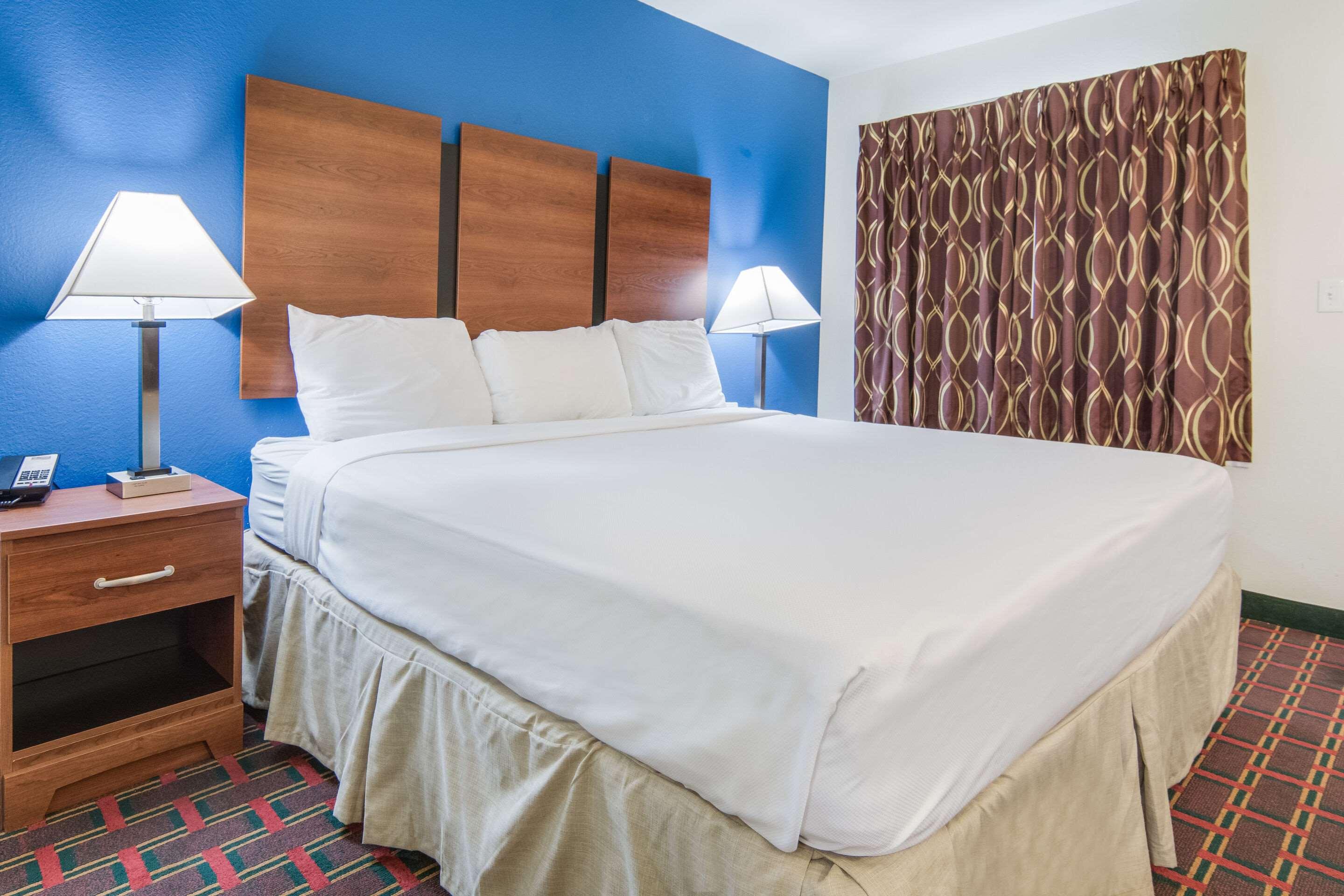 Rodeway Inn Weatherford 18/33