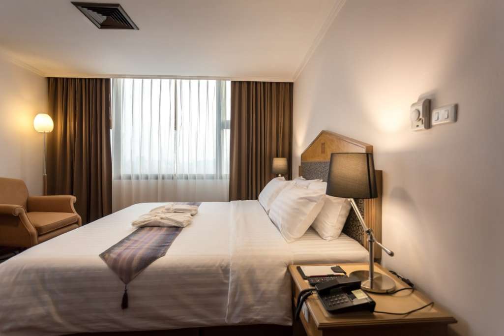 Executive, Suite, City View
