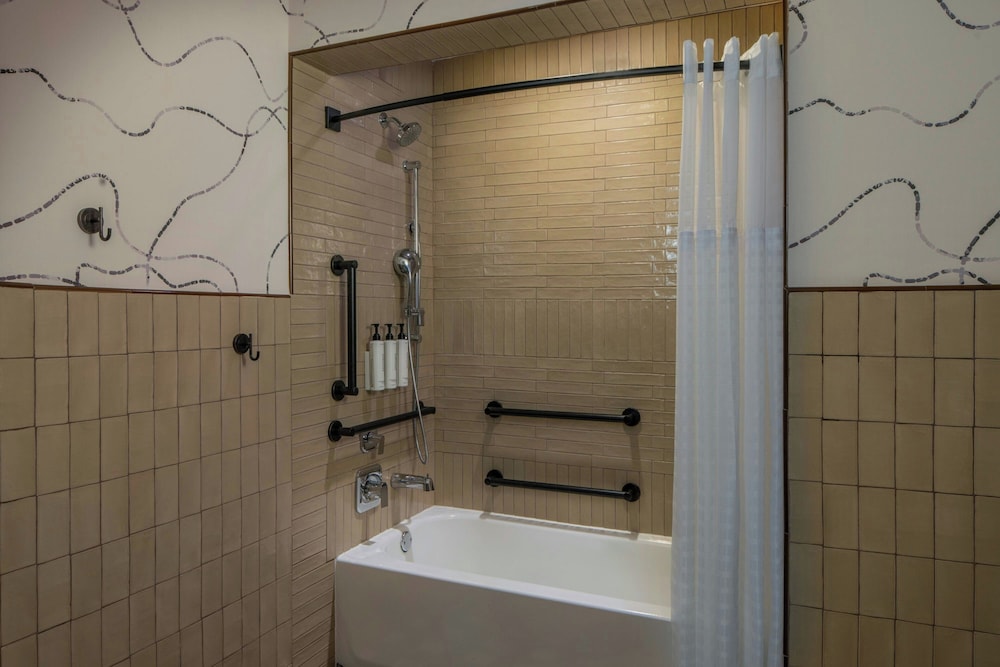 The Tallison Hotel, A Tribute Portfolio Hotel 32/33