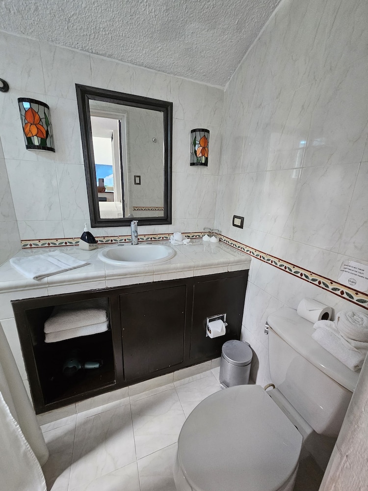 Hotel Villa Las Anclas 67/67