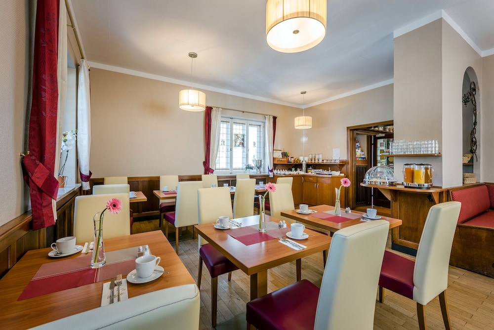 Hotel Laimer Hof Nymphenburg Palace Munich 53/60
