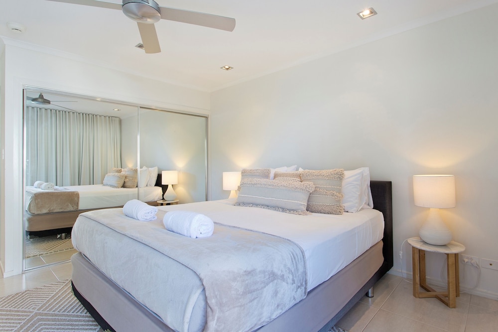 OFFSHORE NOOSA RESORT 9/78