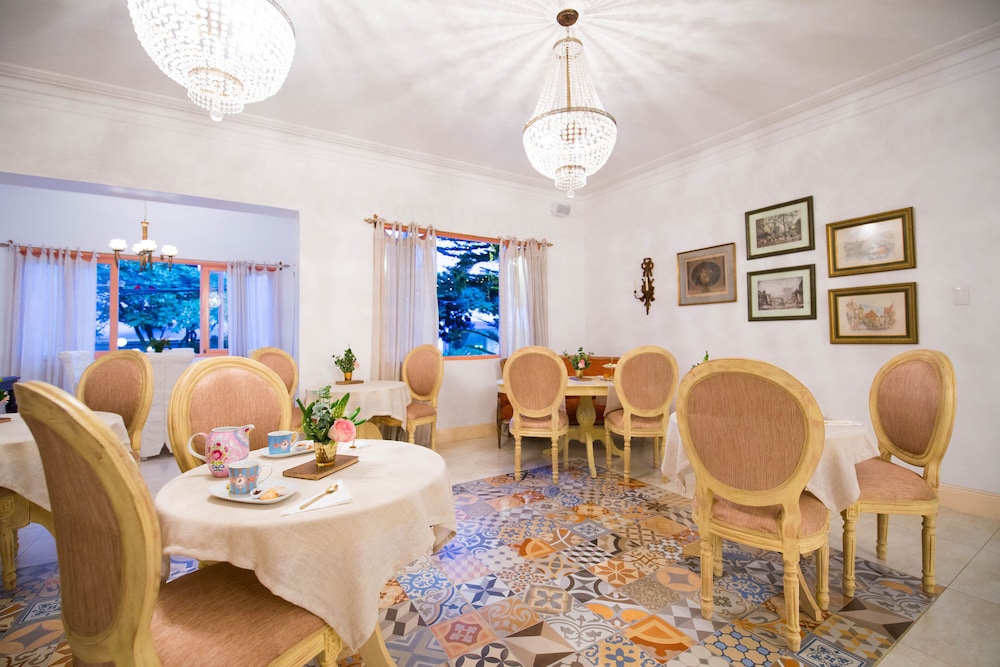 LECLERC HOTEL BOUTIQUE 64/70