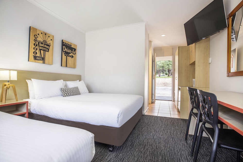 Burvale Hotel 12/39