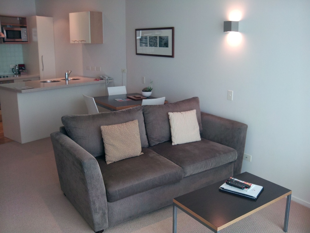 Marsden Suites Nautilus Orewa 45/59