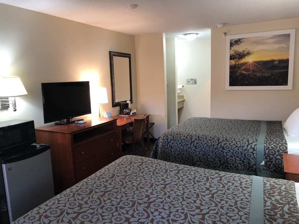 Days Inn By Wyndham Rio Rancho 10/24