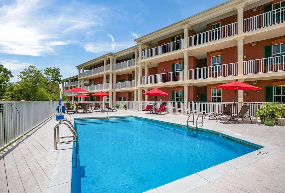 Water Street Hotel & Marina, an Ascend Collection Hotel 3/34