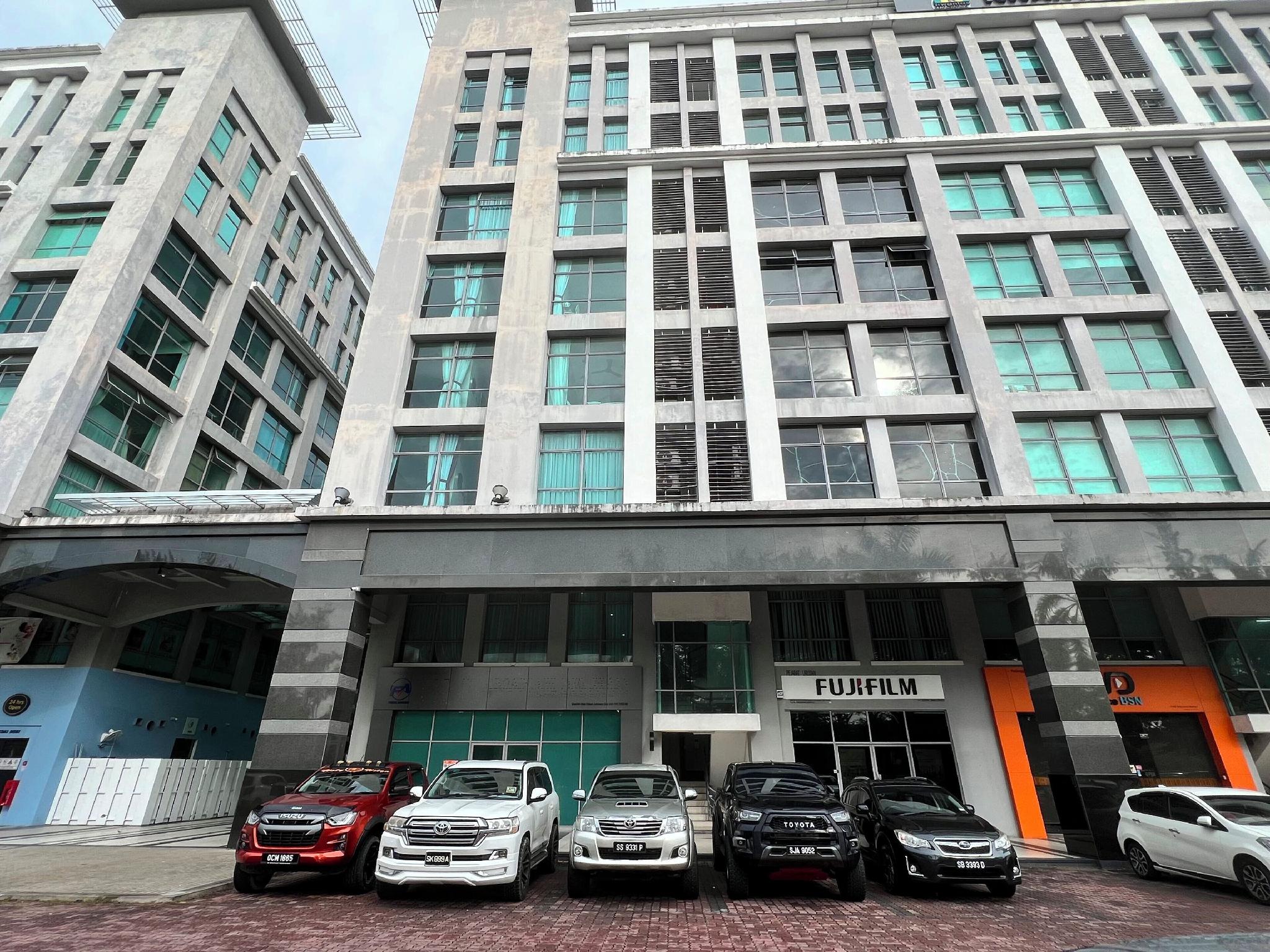 Capital O 90985 Margo Hotel KK 12/23