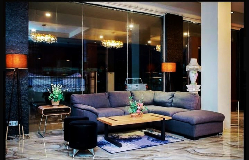 Oma Casa Hotel 8/9