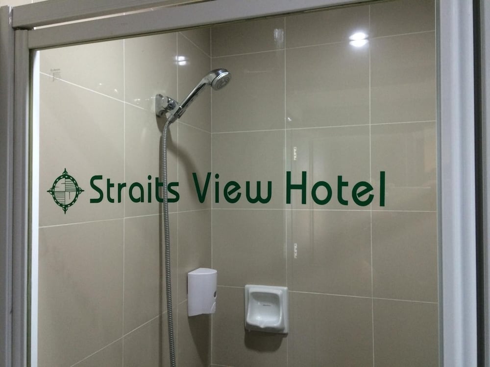 Straits View Hotel 11/33