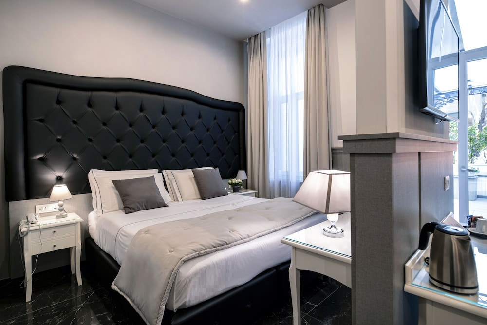 Luxury, Studio, Suite