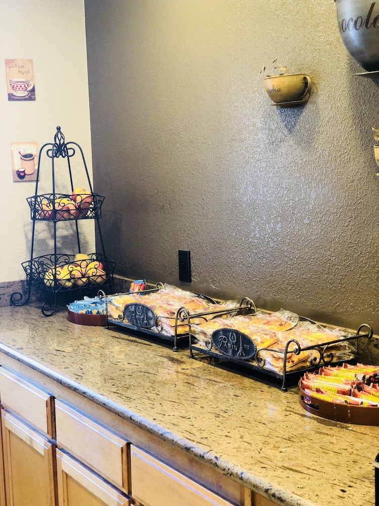 BridgePoint Inn Daly City 35/39