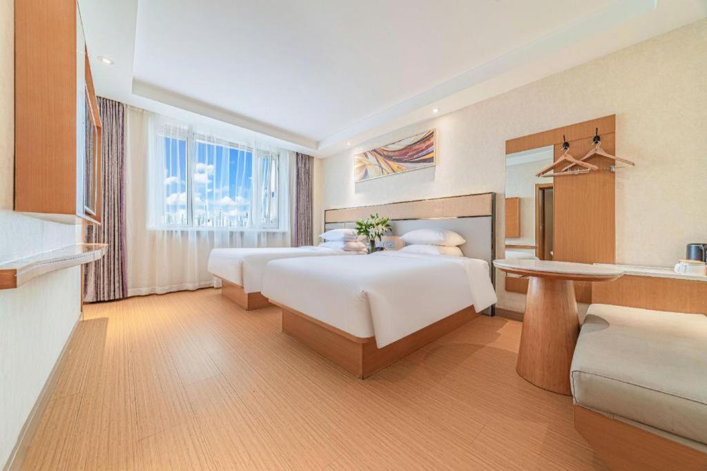 GreenTree Inn Geermu Walking Street Business Hotel 27/51