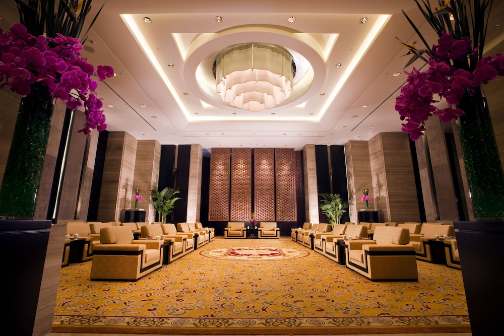 Nanyuan Universe Deluxe Hotel 60/69