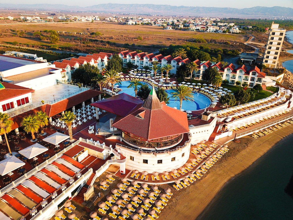 Salamis Bay Conti Resort and Casino in Yeni Bogazici