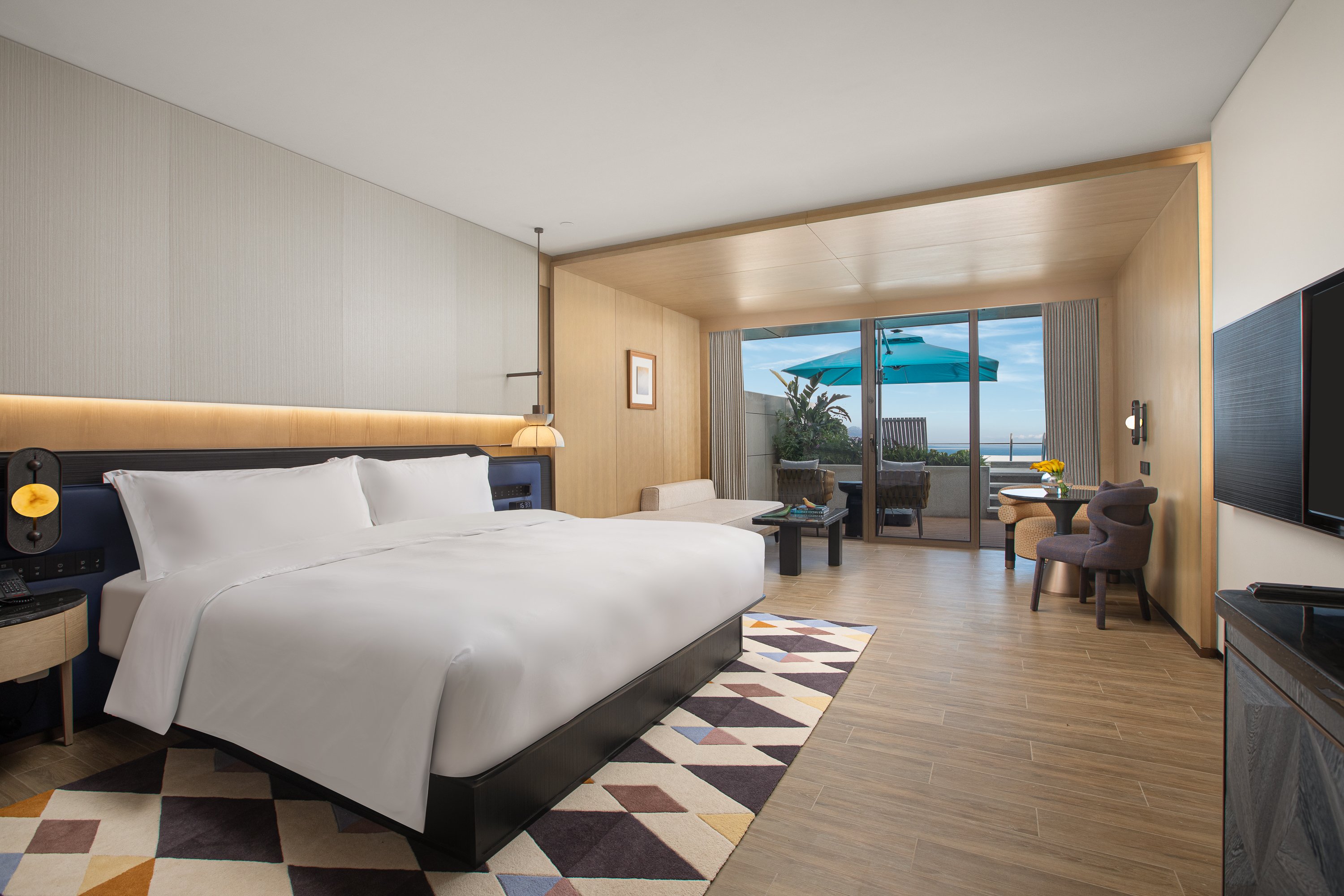 Premium, King Bed, Ocean View, Pool Access