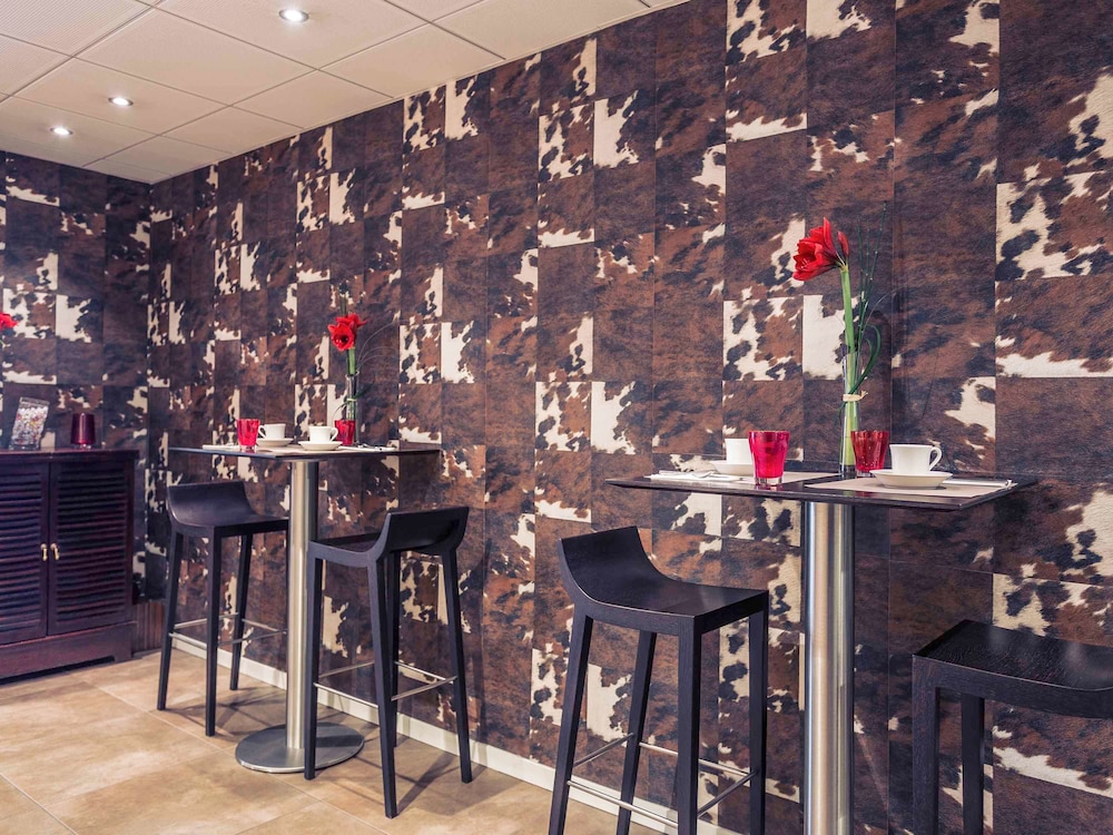 Mercure Annecy Centre 48/69