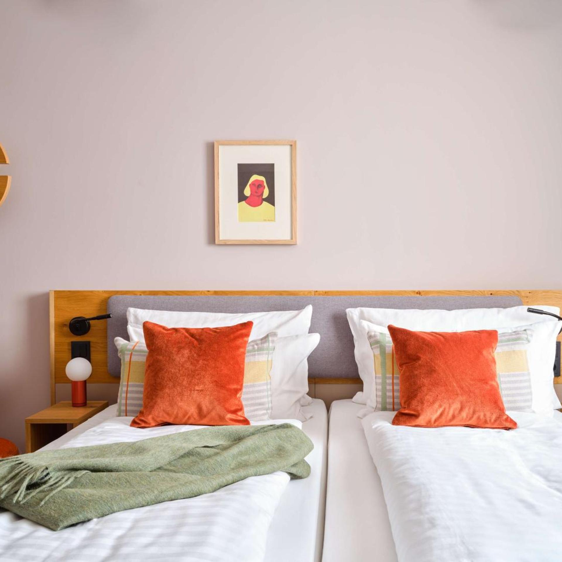 Plus, Comfort, Double or Twin Bed