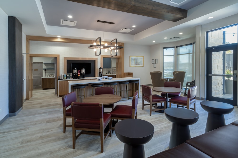 Staybridge Suites Flowood 47/61