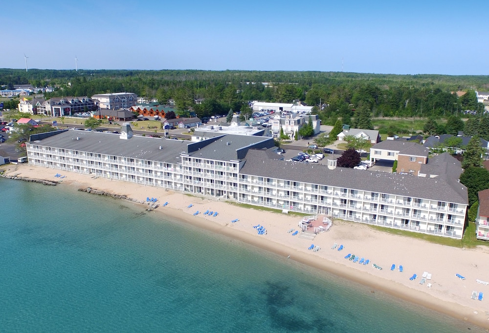 Hamilton Inn Select Beachfront 9/64