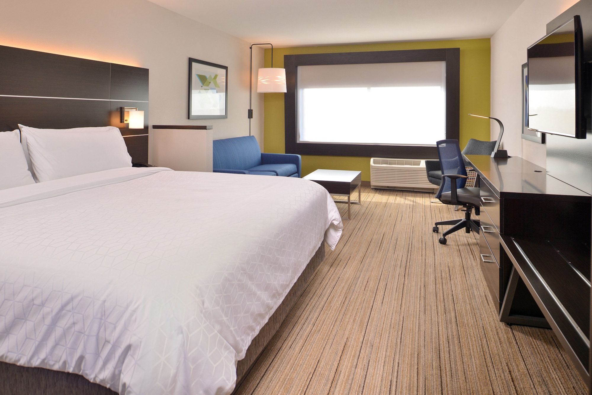 Standard, King Bed, Sofa, Accessible