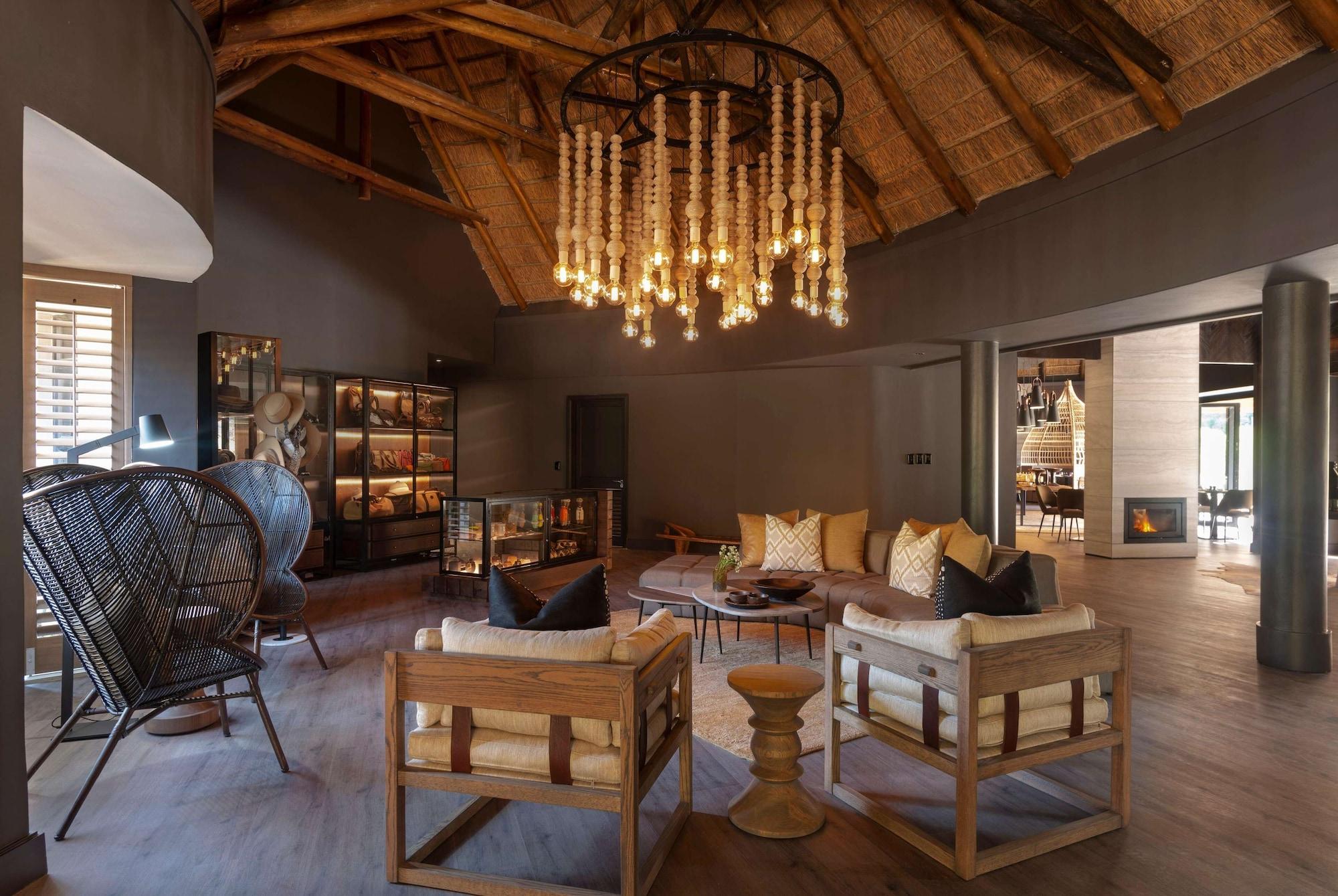 Shamwari Game Reserve - Eagles Crag 26/55