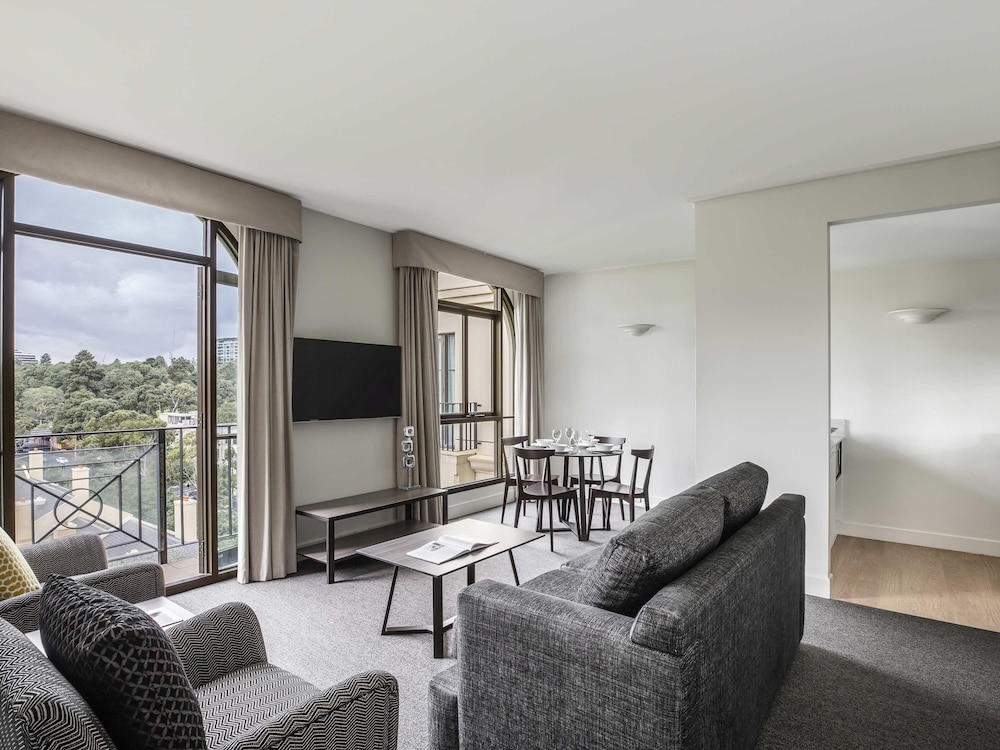 Mantra On Jolimont 49/64