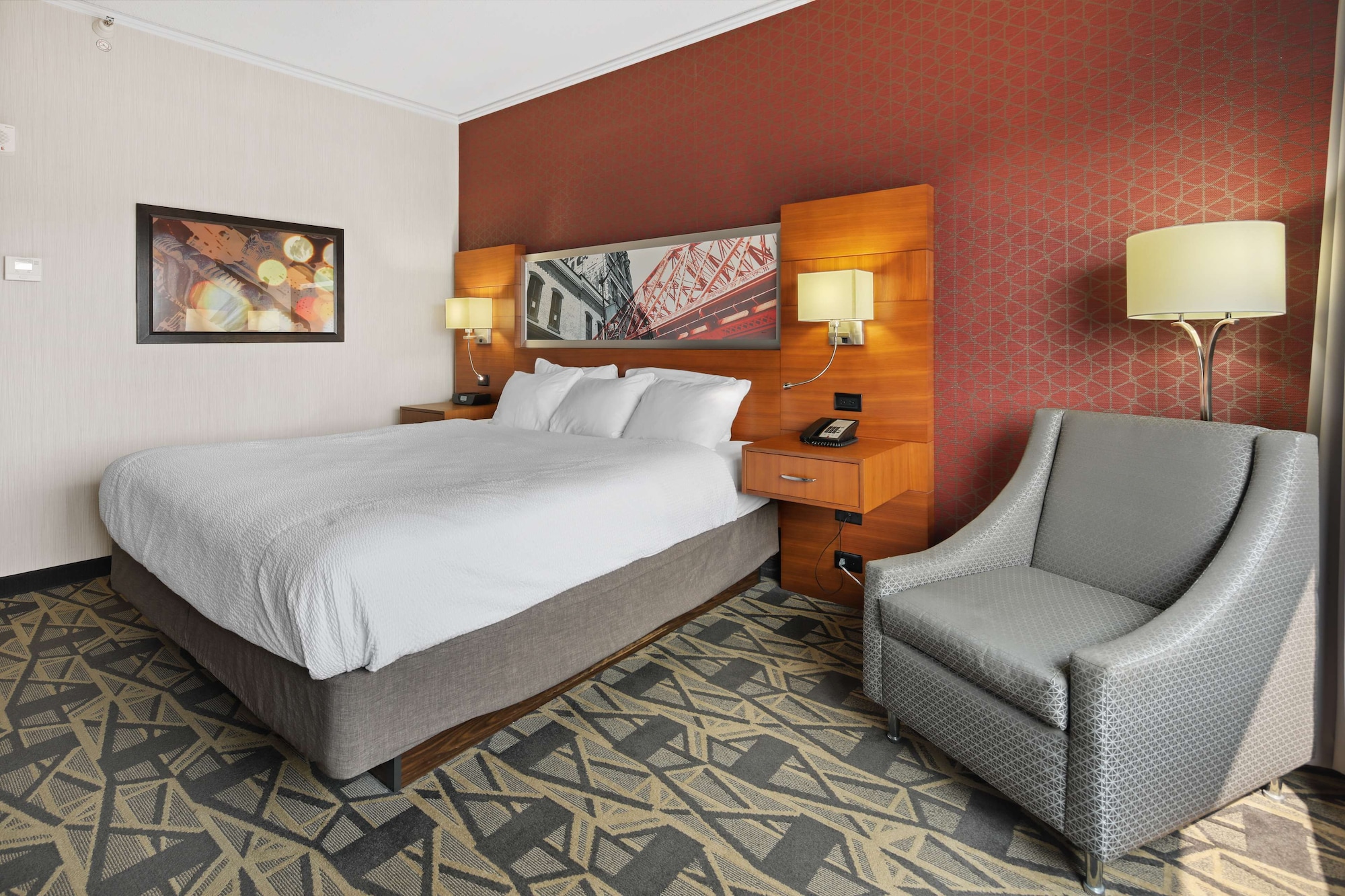 غرفة بسرير كينج، Radisson Hotel La Crosse 5/10