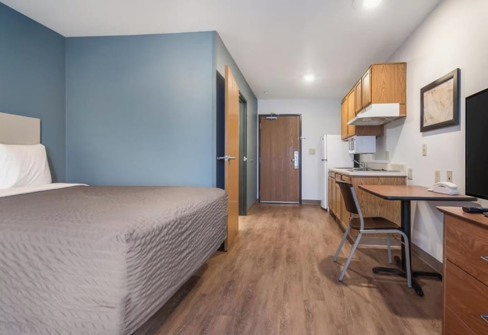 Studio 6 Extended Stay Fort Myers FL 9/49