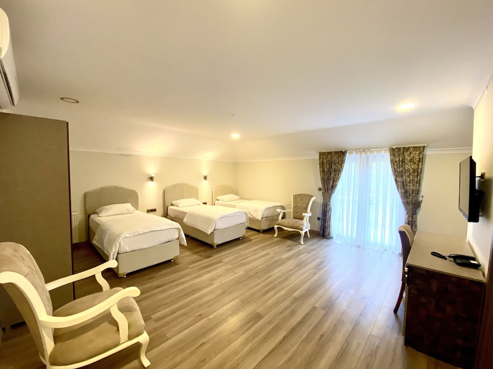 Caykent Suites Deluxe Hotel 18/50