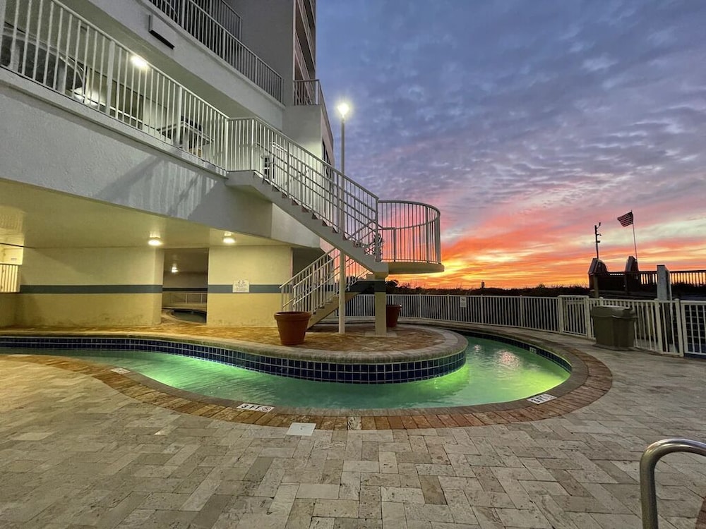Sea Watch Resort 74/77