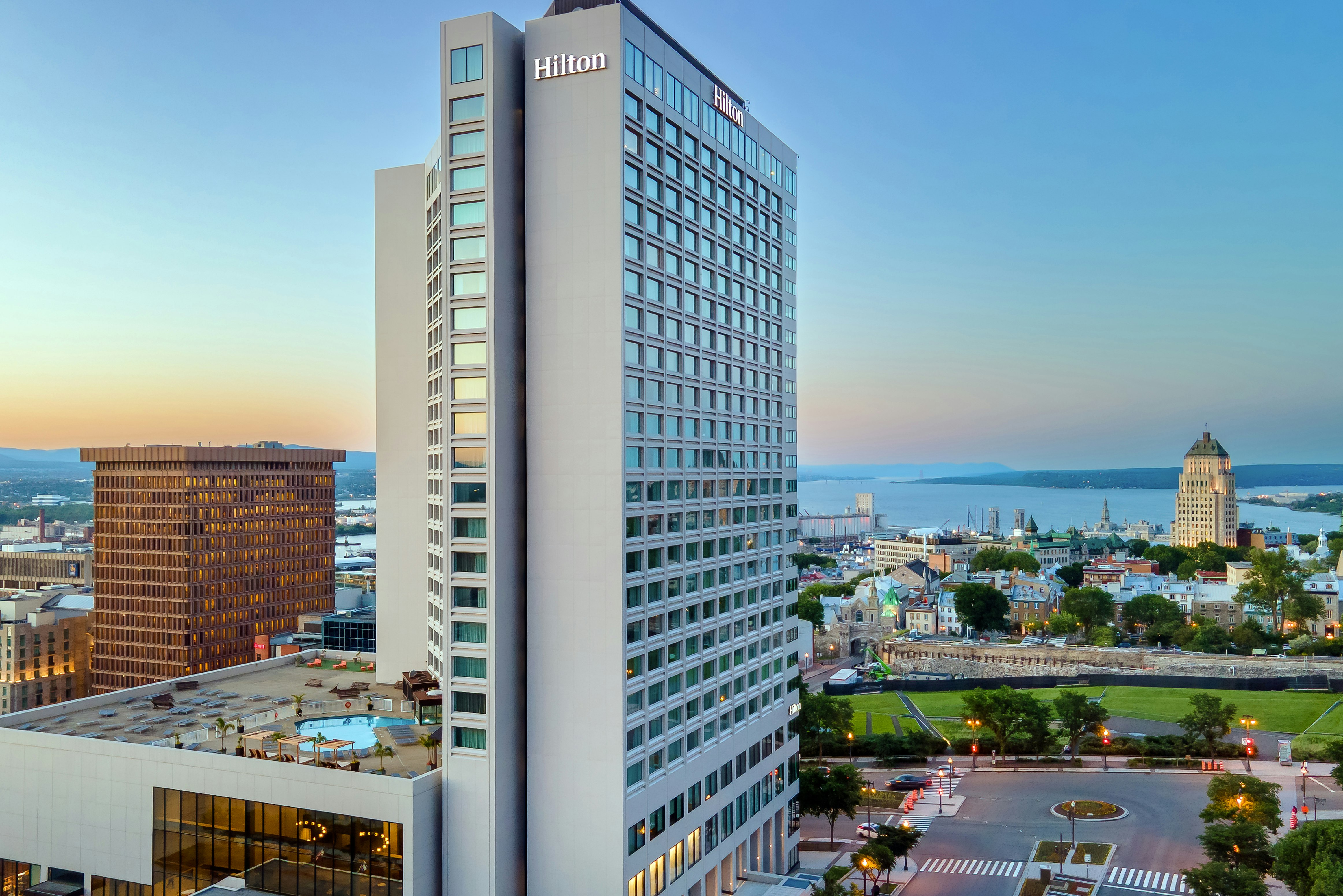 HILTON QUEBEC 4/57
