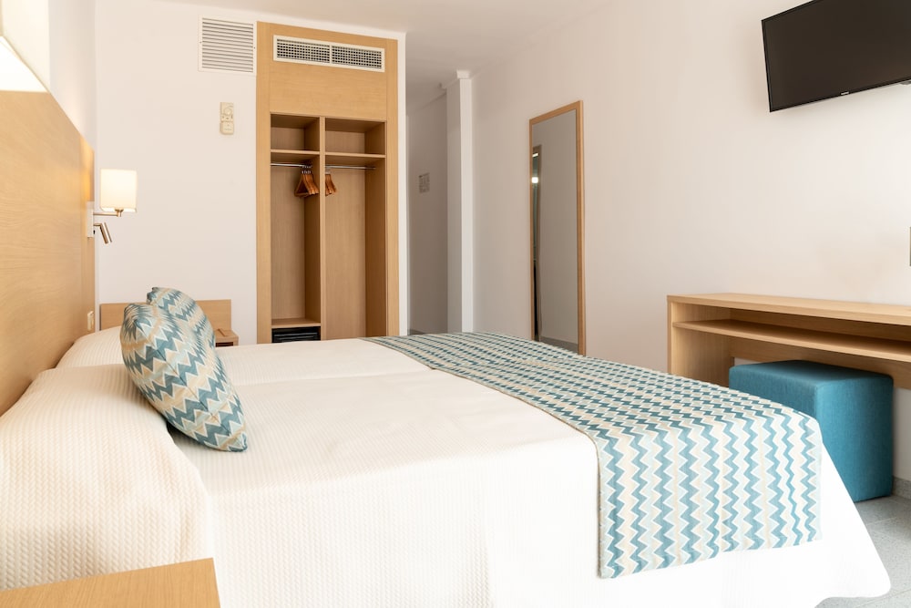 Hotel Riutort 17/28