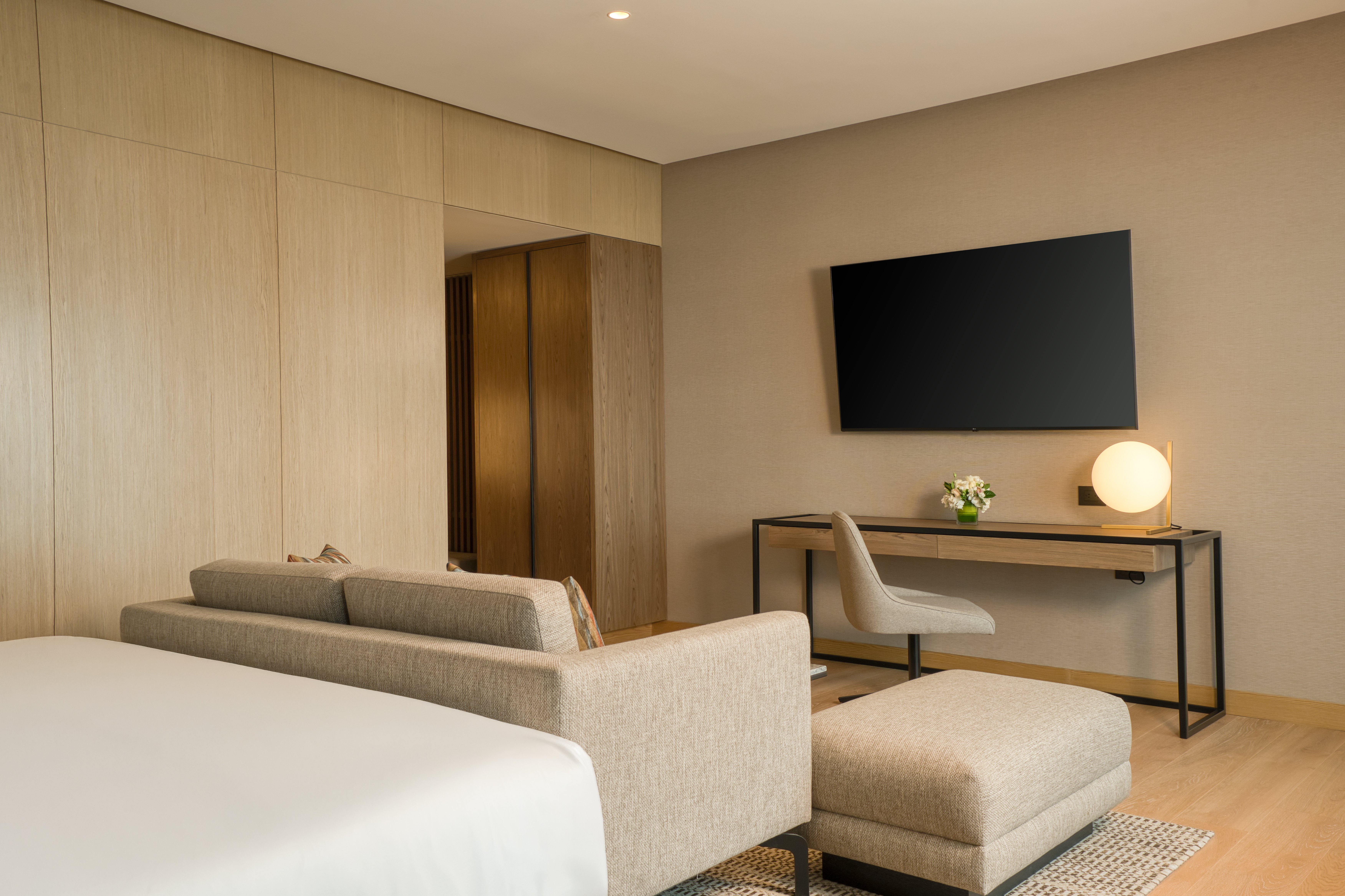 جناح جونيور بسرير كينج بإطلالة على البحر بمنطقة جلوس، InterContinental Hotels REAL LIMA MIRAFLORES 7/10