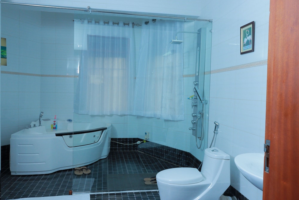 Mowicribs Hotel & Spa 50/50