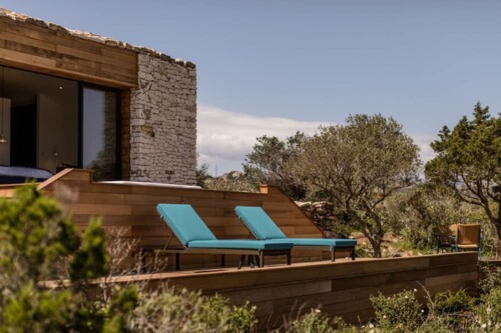 Hotel Version Maquis Santa Manza 44/50