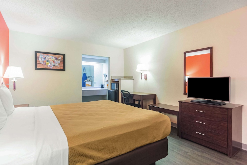 Econo Lodge Laurel, MS 19/31
