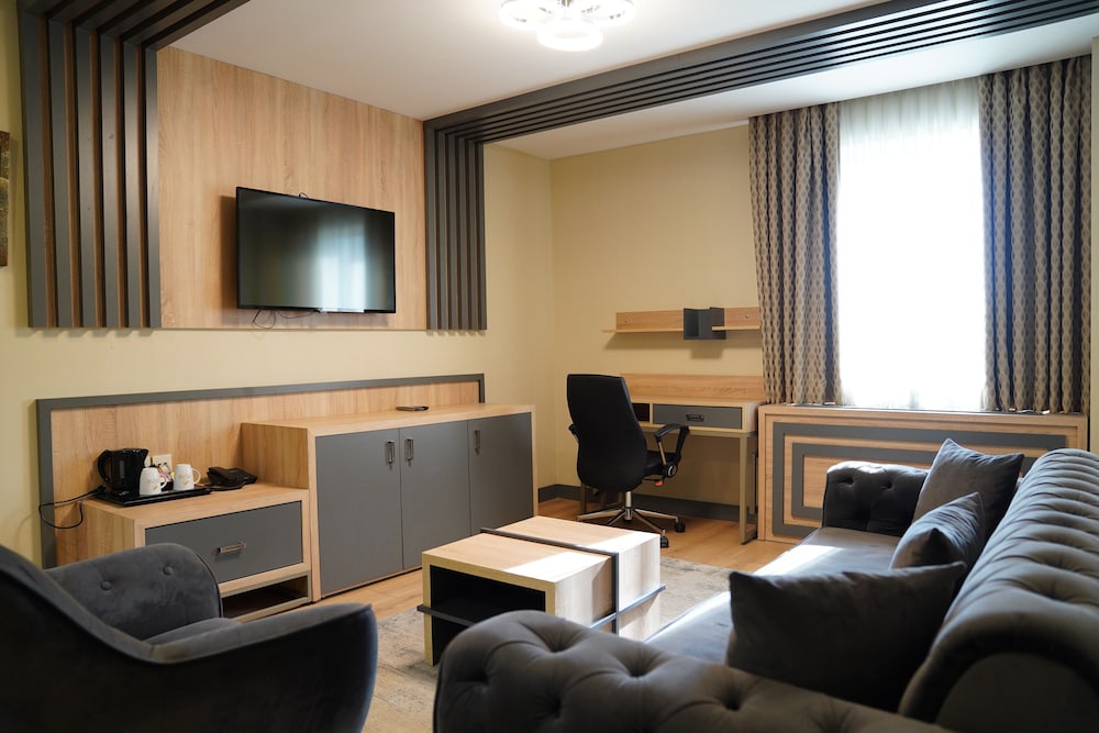Dafne Hotel 24/50