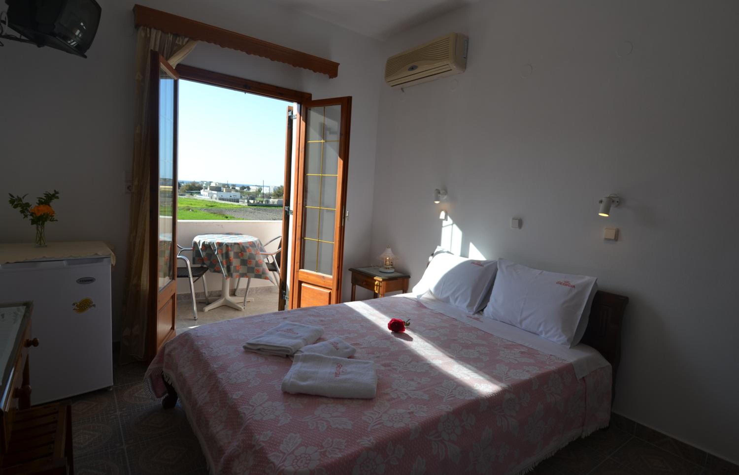 Room, Double or Twin Bed