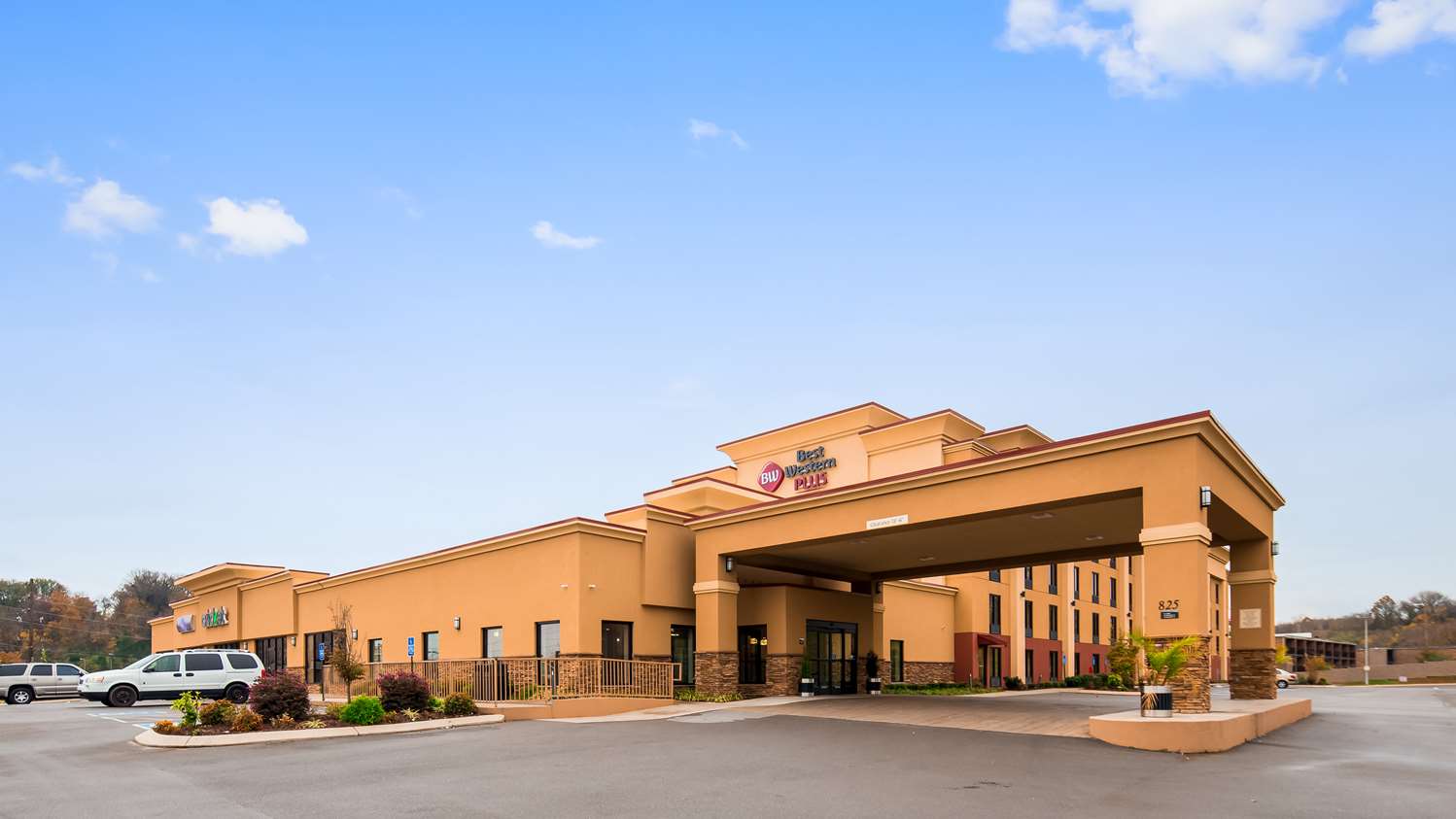 Best Western Plus Sunrise Inn 2/33
