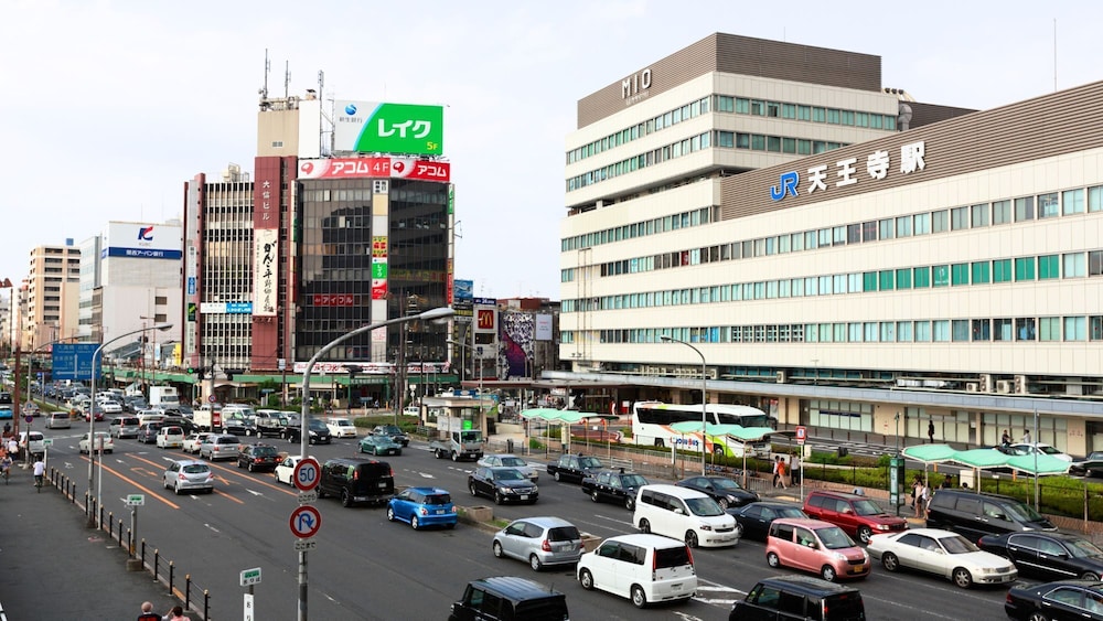 Tennoji Crystal Hotel 37/38