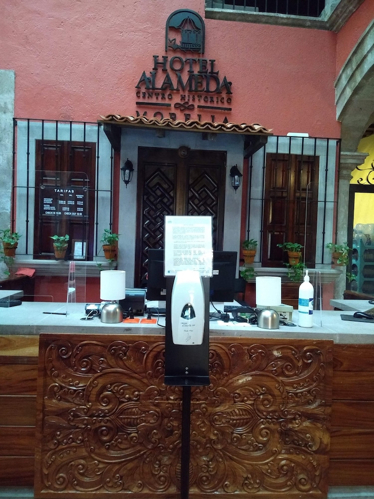 Alameda Centro Historico Hotel 3/53